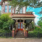 Master King Room Victorian With Private Bathroom In A Historic House