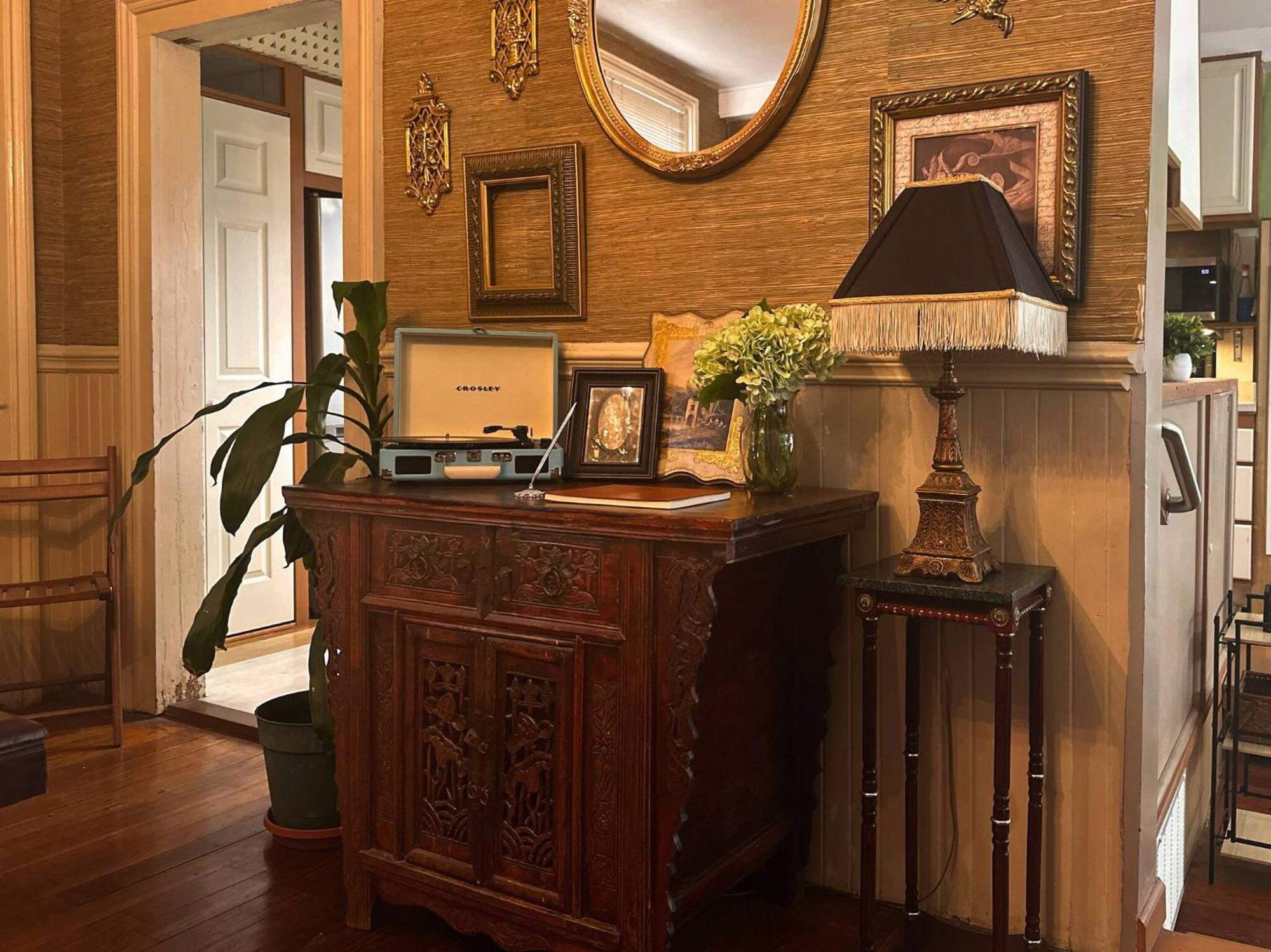 Holiday home Master King Victorian With Private Bathroom In A Historic House